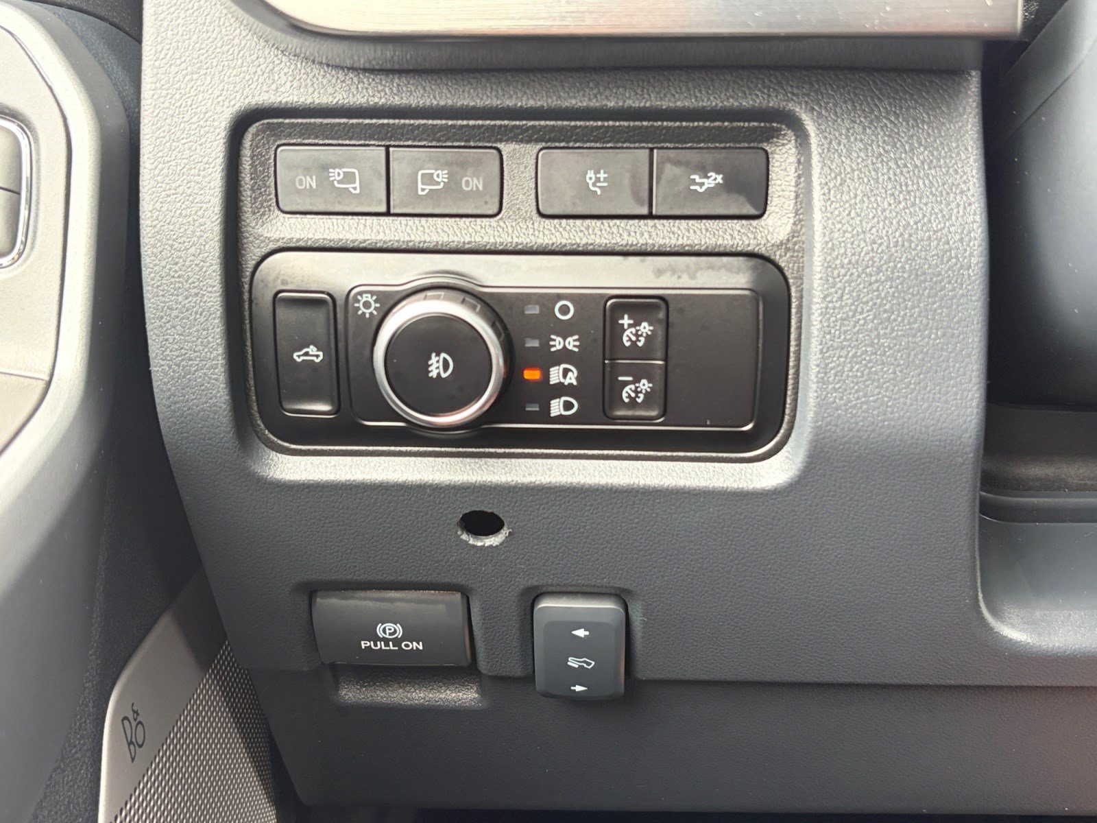 Used 2023 Ford F250 Lariat w/ Lariat Ultimate Package AWD/4WD image 26