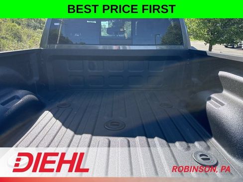 New 2026 RAM 2500 Laramie AWD/4WD image 12