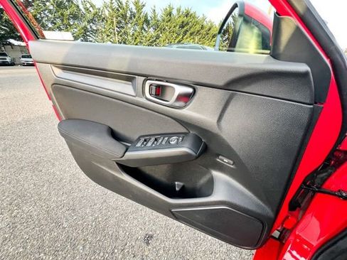 Used 2025 Honda Civic LX image 17