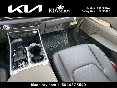 New 2026 Kia Carnival EX image 14