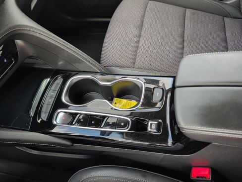 Used 2023 Buick Envision Preferred FWD image 23