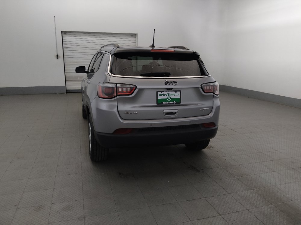 Used 2018 Jeep Compass Latitude w/ Popular Equipment Group AWD/4WD image 6