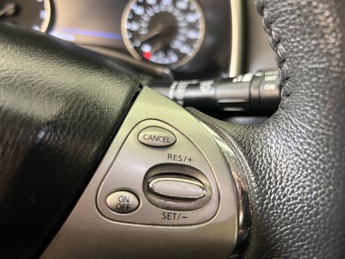 Used 2017 Nissan Murano SV image 26