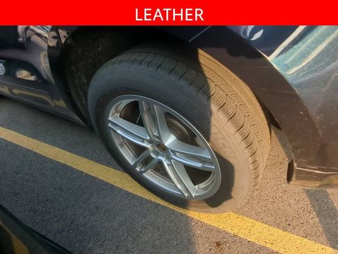 Used 2021 Porsche Macan AWD/4WD image 5