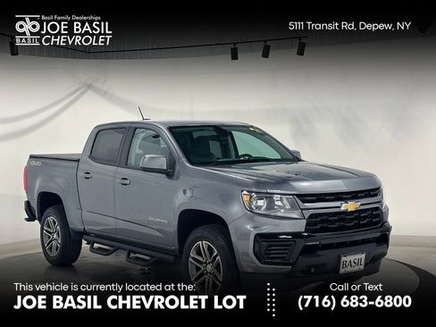 Used 2022 Chevrolet Colorado W/T w/ Custom Special Edition AWD/4WD image 1