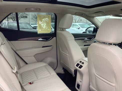 Used 2021 Buick Envision Avenir w/ Technology Package II image 24