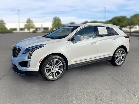 Certified 2025 Cadillac XT5 Premium Luxury image 32