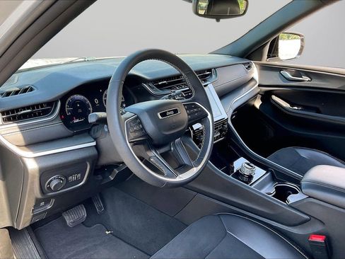 Certified 2023 Jeep Grand Cherokee Altitude AWD/4WD image 20