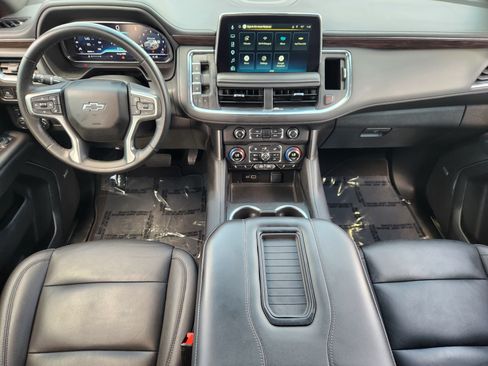 Used 2024 Chevrolet Tahoe Z71 w/ Luxury Package AWD/4WD image 27