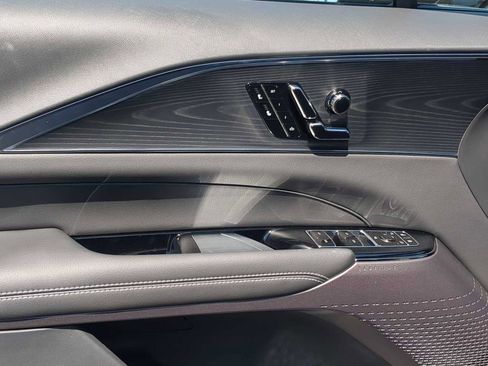 New 2025 Cadillac Lyriq Sport image 10