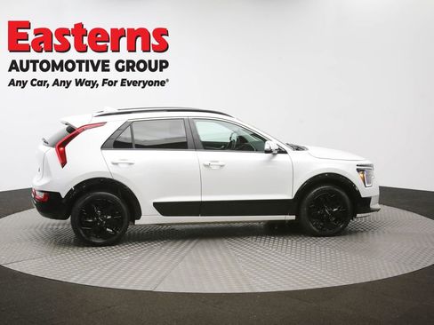 Used 2023 Kia Niro Wind w/ Wind Preserve Package image 41