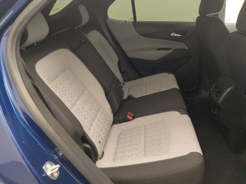 Used 2022 Chevrolet Equinox LS AWD/4WD image 19