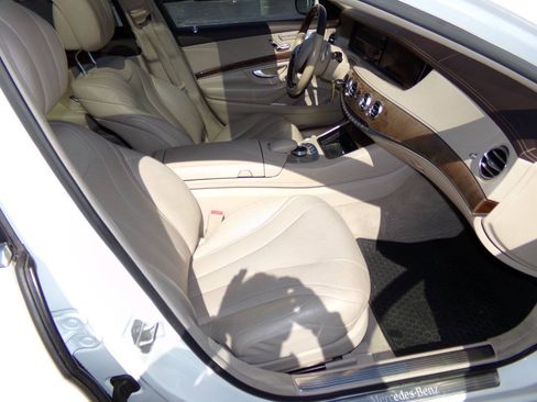 Used 2014 Mercedes-Benz S 550 Sedan image 27