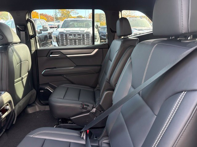 New 2027 GMC Acadia Elevation w/ Elevation Premium Package AWD/4WD image 22