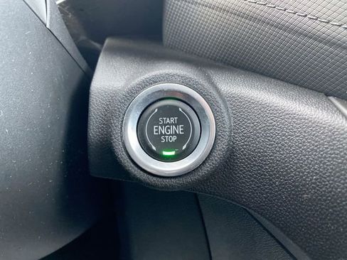 Used 2021 Chevrolet TrailBlazer LT w/ Convenience Package image 16