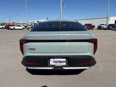 Used 2025 Kia K4 LXS image 4