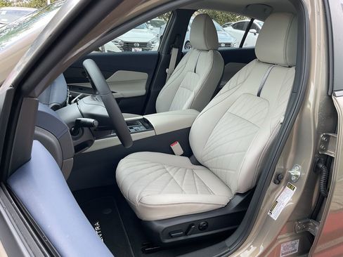 New 2026 Nissan Sentra SL w/ Floor Mat Package image 14