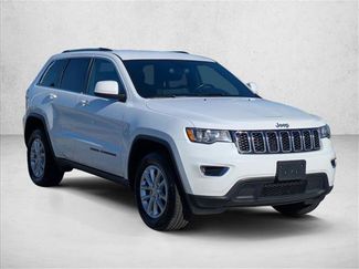 Used 2021 Jeep Grand Cherokee Laredo AWD/4WD video 3