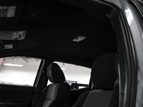 Used 2021 Toyota Tacoma TRD Sport AWD/4WD image 28