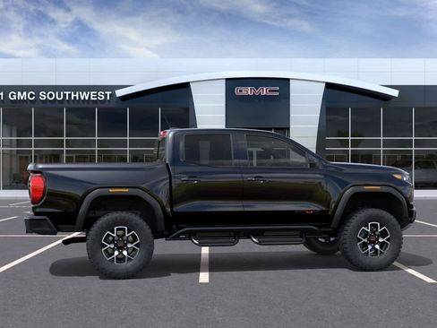New 2026 GMC Canyon AT4X w/ LPO, Black Badging Package AWD/4WD image 5