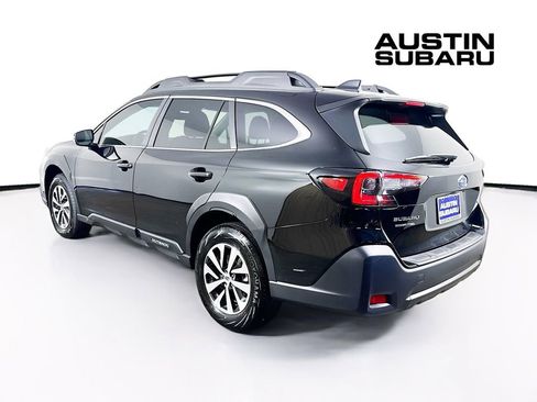 Used 2025 Subaru Outback Premium AWD/4WD image 5