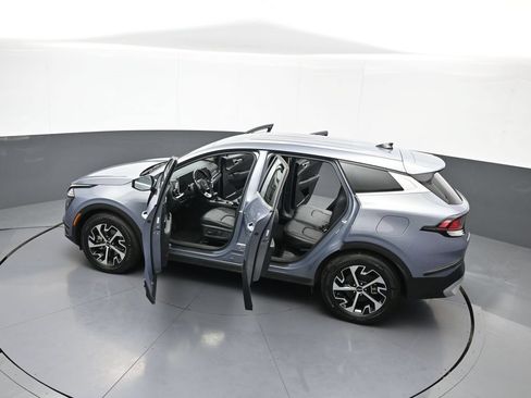 Certified 2024 Kia Sportage EX FWD image 43