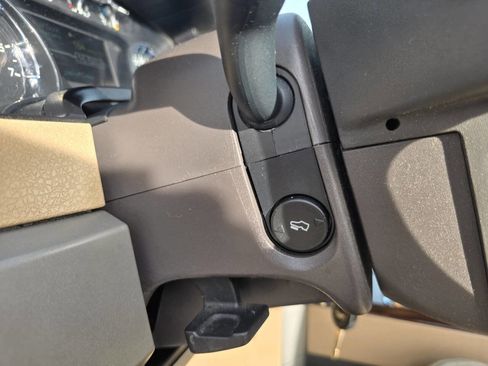 Used 2012 Ford F150 Lariat w/ Lariat Plus Pkg image 51