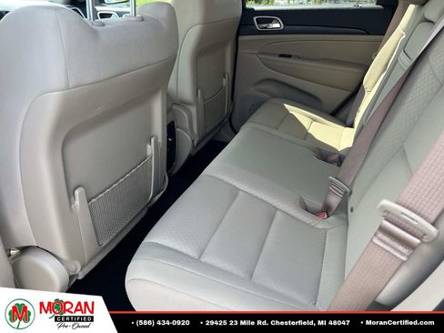 Used 2021 Jeep Grand Cherokee Laredo AWD/4WD image 13
