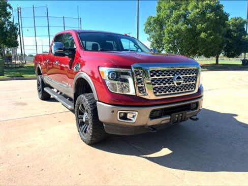 Used 2016 Nissan Titan Platinum Reserve image 18