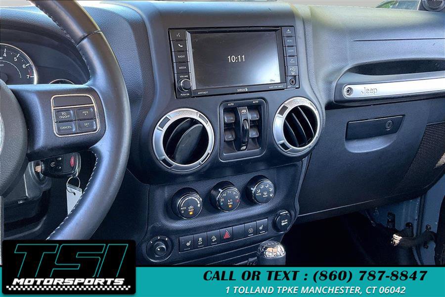 Used 2014 Jeep Wrangler Unlimited Sahara w/ Dual Top Group AWD/4WD image 6
