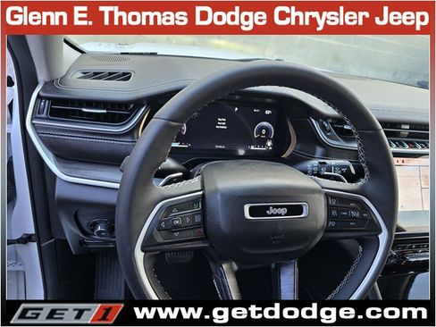 Certified 2023 Jeep Grand Cherokee Limited w/ Luxury Tech Group II image 16