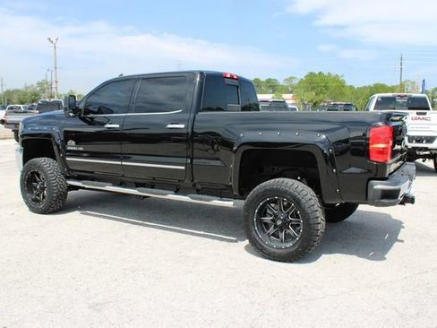 Used 2017 Chevrolet Silverado 2500 LTZ w/ Duramax Plus Package AWD/4WD image 7