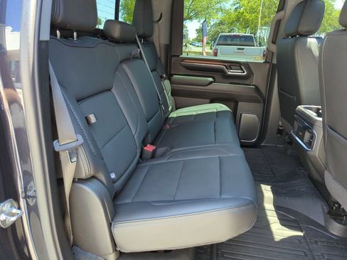 Used 2024 GMC Sierra 2500 Denali w/ Denali Reserve Package AWD/4WD image 33