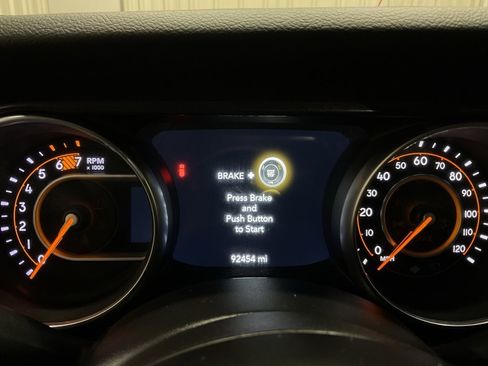 Used 2021 Jeep Wrangler Unlimited Sport image 15