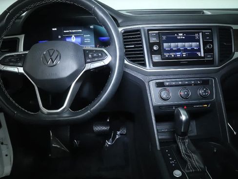 Used 2022 Volkswagen Atlas SE FWD image 28