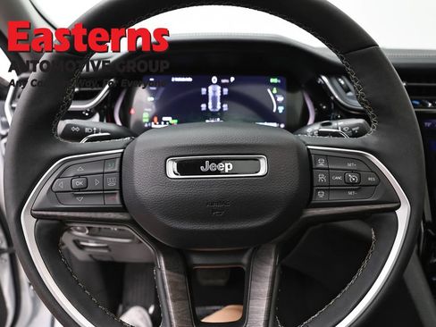 Used 2023 Jeep Grand Cherokee 4WD 4xe image 10