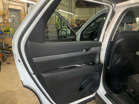 Used 2021 Hyundai Palisade SE AWD/4WD image 25