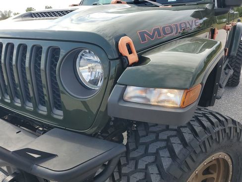 Used 2023 Jeep Gladiator Mojave w/ Trailer Tow Package image 16