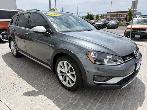 Used 2017 Volkswagen Golf Alltrack SE AWD/4WD image 7