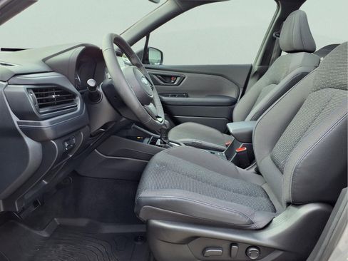 Used 2025 Subaru Forester Premium w/ Convenience Package #1 image 12