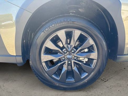 Certified 2025 Subaru Outback Onyx Edition AWD/4WD image 14