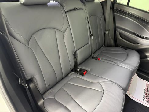 Used 2020 Buick Envision Essence FWD image 38
