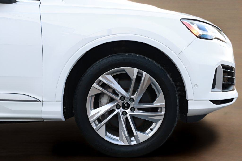 Used 2021 Audi Q7 3.0T Premium Plus AWD/4WD image 5