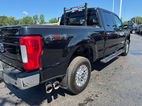Used 2019 Ford F250 4x4 Crew Cab Super Duty image 11