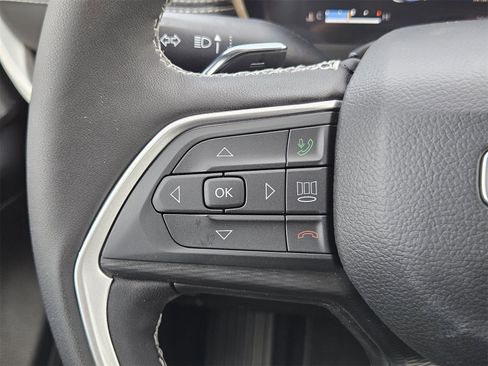 New 2025 Jeep Grand Cherokee L Altitude image 29