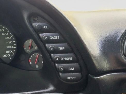 Used 2003 Chevrolet Corvette Coupe w/ Preferred Equipment Group RWD image 21