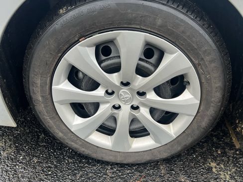 Used 2023 Toyota Corolla LE w/ Carpet Mat Package (TMS) image 24