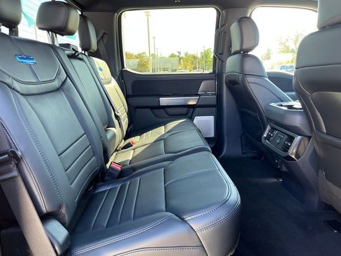 New 2026 Ford F250 Platinum w/ Tremor Off-Road Package AWD/4WD image 28