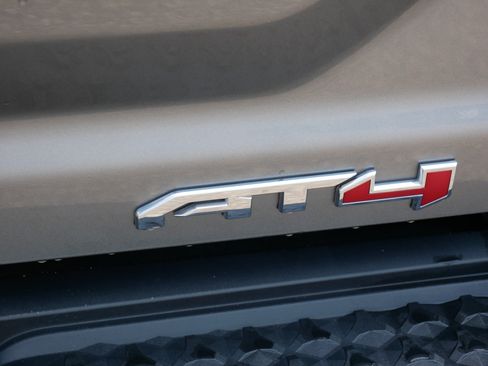 Used 2023 GMC Canyon AT4 w/ Canyon Safety Plus Package AWD/4WD image 18