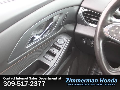 Used 2019 Chevrolet Traverse Premier w/ Redline Edition FWD image 16